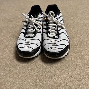 Nike Black and White Sneakers